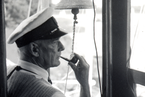 Major George Power experimented with bermudan rig on Essex Skipper in 1938. He acted as timekeeper at Wroxham for many years after the war.